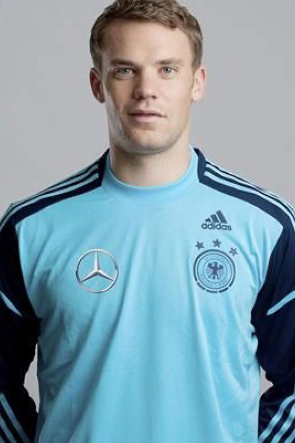 Manuel Neuer picture in Germany | Football national team of germany | Germany football | Best goal keeper in World | Read marabout the best goal keep in the world on HMI GmbH new website from Germany
